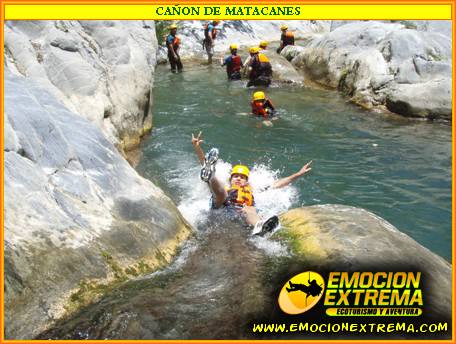 CAÑON DE MATACANES TE ESPERAN 2 RAPELES EN CASCADAS, MULTIPLES SALTOS AL AGUA, TOBOGANES NATURALES Y HASTA RIOS SUBTERRANEOS QUE TENDRAS QUE CRUZAR, VIVE ESTA VENTURA.